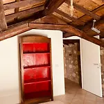 Casa Di Pietra San Giovanni Suèrgiu