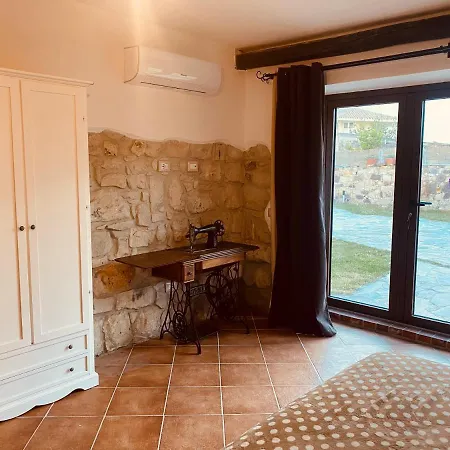 Casa Di Pietra Villa *