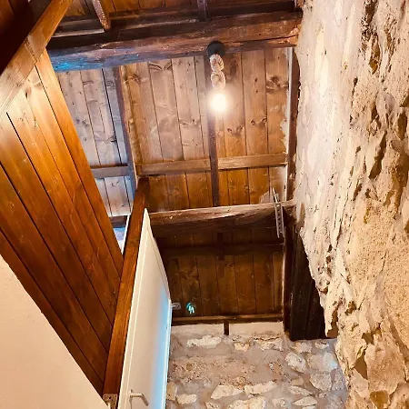 Casa Di Pietra San Giovanni Suèrgiu